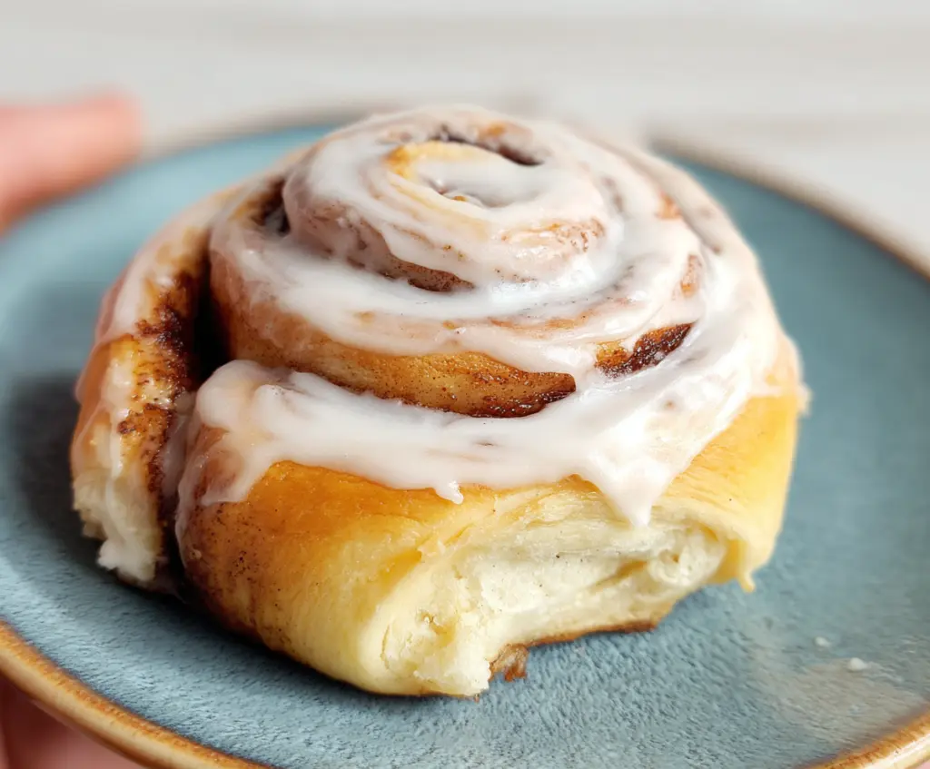 Delicious sourdough discard cinnamon rolls with swirled cinnamon filling and creamy icing