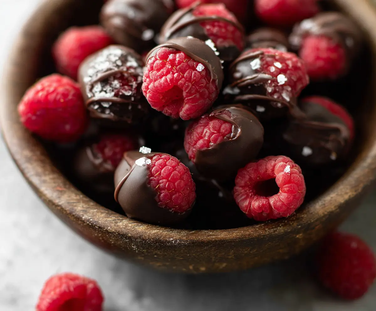 Easy Chocolate Covered Raspberries